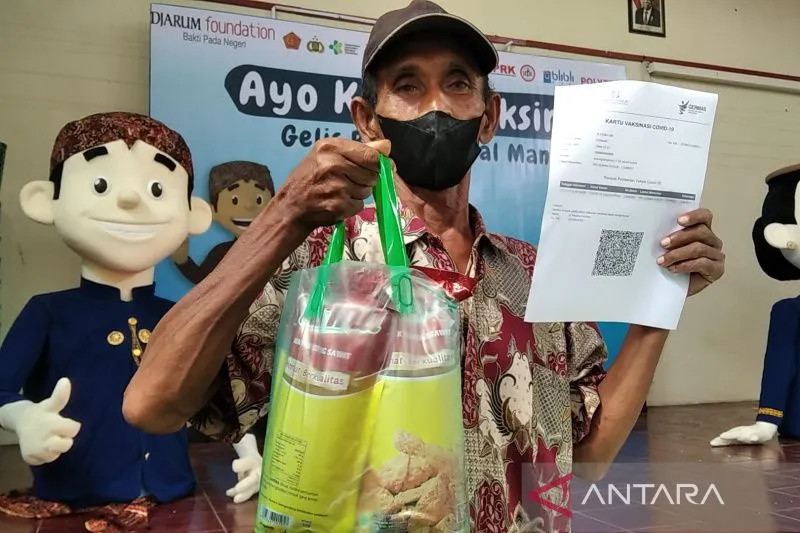 Begini Cara Di Kudus Agar Warga Mau Divaksin Dapat Minyak Goreng