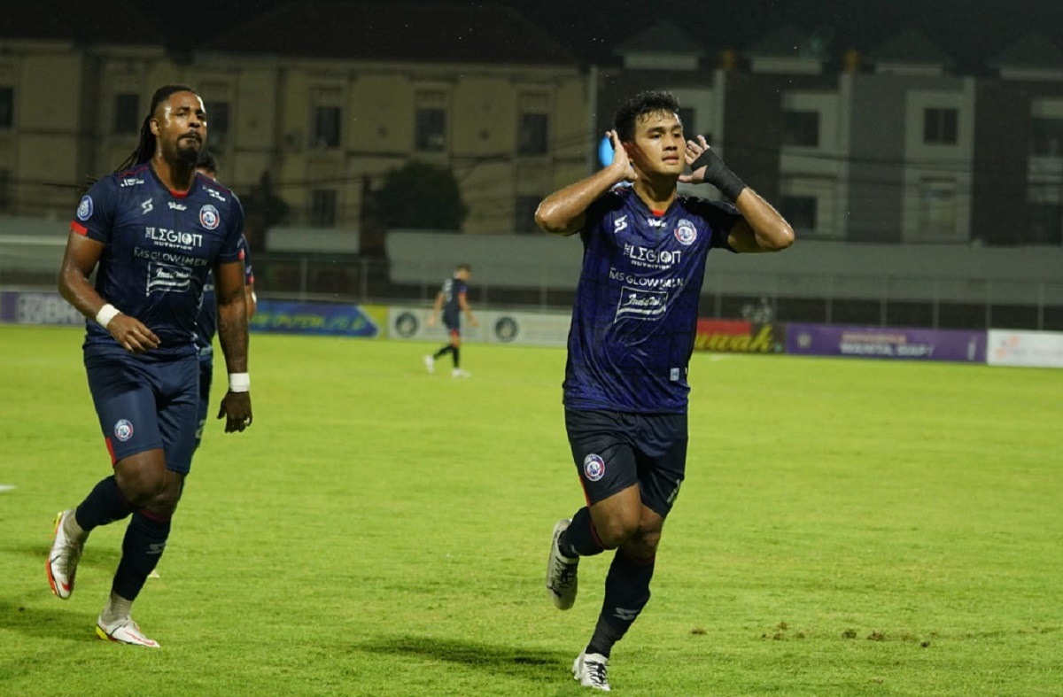 Arema Fc Kembali Ke Tren Positif Eudardo Almeida Bilang Begini Genpi