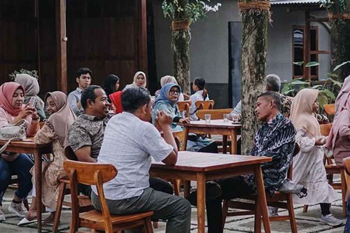 Resto Pawon Jati Di Yogyakarta Ada Menu Bakmi Nyemek Genpi Co Jogja