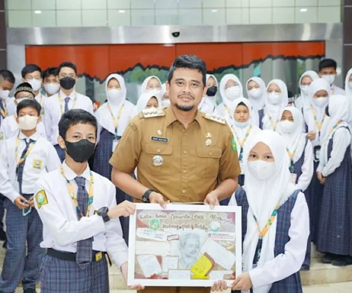 Puluhan Siswa Datangi Balai Kota Medan Ada Apa Genpi Co Sumut