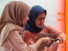 Tips Mengatasi Insecure di Awal Karier, Berhenti Membandingkan Diri - GenPI.co