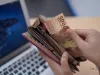 Tips Membangun Kebiasaan Finansial yang Sehat, Kendalikan Gaya Hidup - GenPI.co