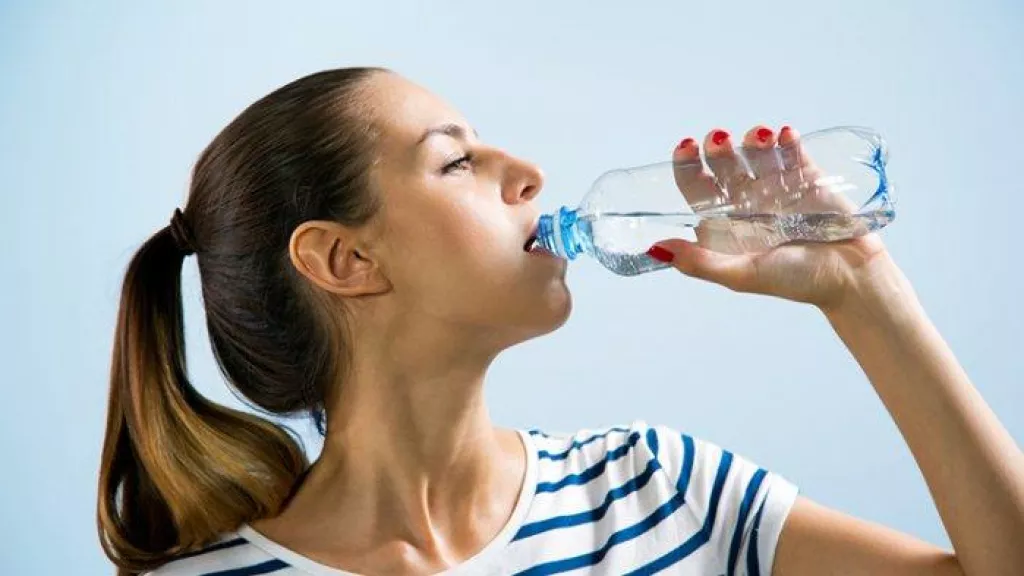 Minum Air Putih di Pagi Hari, Keajaiban Ini Bakal Terjadi - GenPI.co