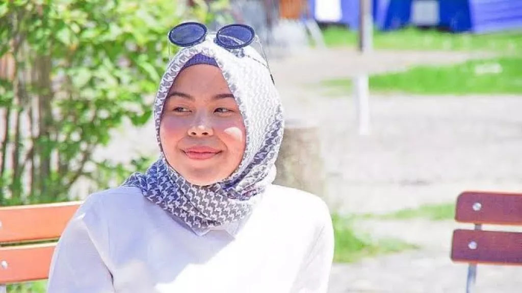 Mau Tahu Tren Fesyen Muslimah Indonesia di 2020? Simak Ini deh - GenPI.co