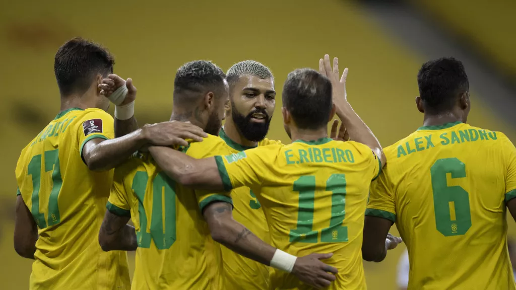 Brasil vs Peru 2-0: Neymar Sangar, Rekor Pele Segera Jebol - GenPI.co