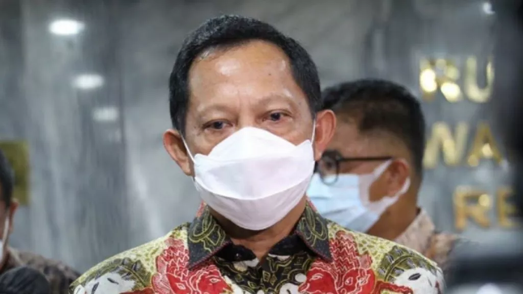 Tito Karnavian Bawa Kabar Baik, Izinkan PNS WFH Seminggu - GenPI.co