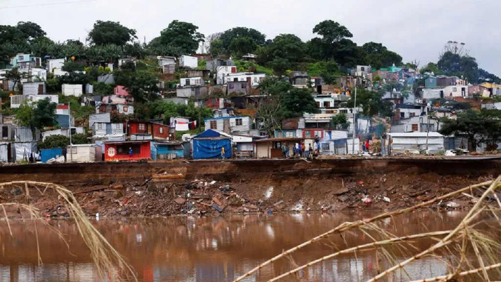 Banjir Dahsyat di Afrika Selatan, 400 Mayat Bergelimpangan - GenPI.co