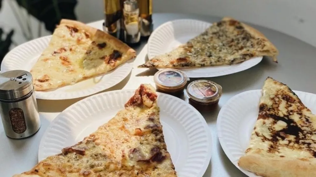 Pencinta Piza? Coba Sliced Pizzeria, Rasanya Nikmat Banget - GenPI.co
