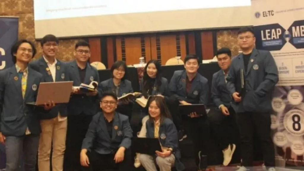 18 Mahasiswa UK Petra Surabaya Ikut Program MSIB, Selamat! - GenPI.co JATIM