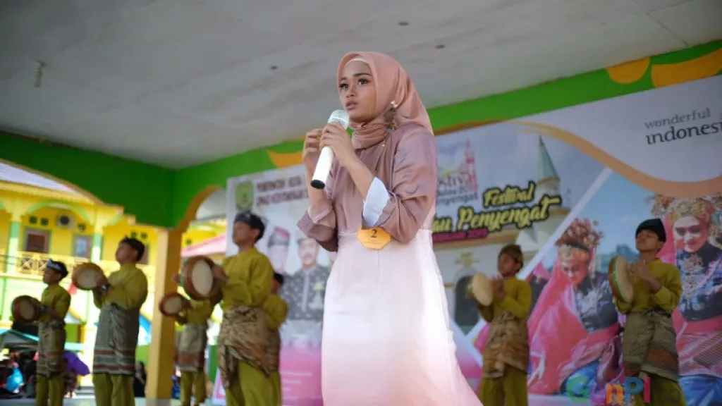 Kompang dan Pantun Meriahkan Festival Penyengat 2019 - GenPI.co
