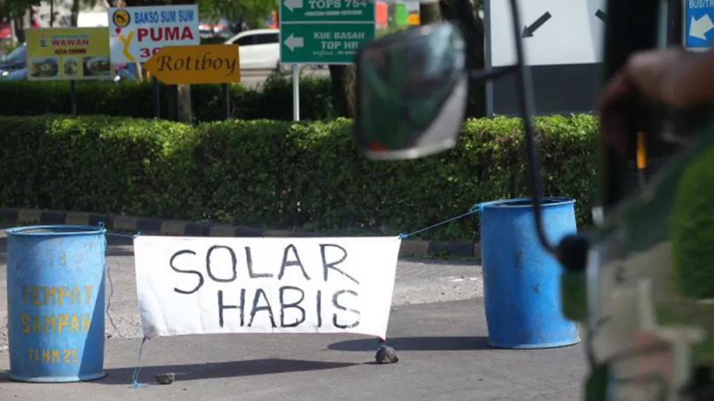 Polres Rohil Tangkap Pelaku Penyalahgunaan BBM Solar Subsidi - GenPI.co RIAU