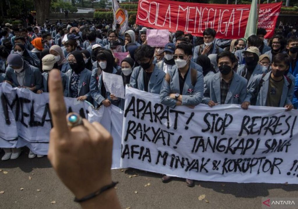 Ridwan Kamil Marah dan Kecam Pengeroyokan Kepada Ade Armando - GenPI.co JABAR