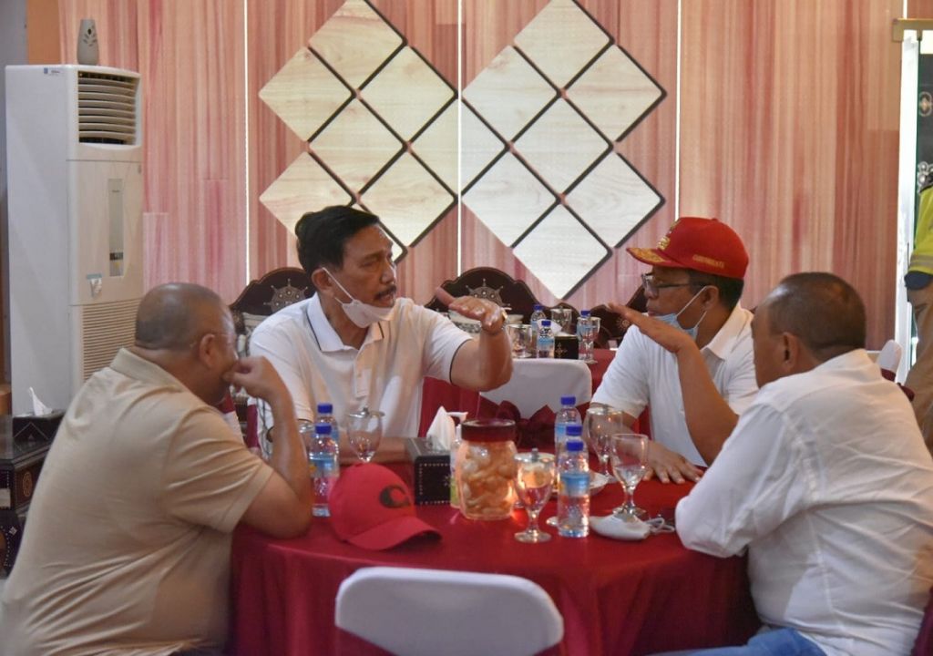 uploads/ntb/arsip/normal/2021/11/21/menko-bidang-kemaritiman-dan-investasi-luhut-binsar-pandjai-b8sq.jpg - GenPI.co NTB