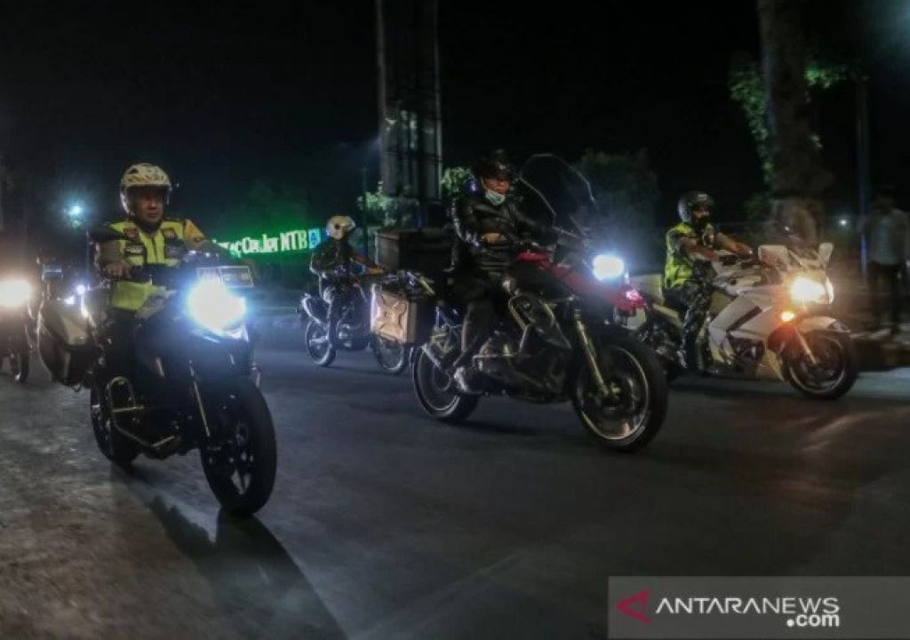 Pakai Sepeda Motor, Kapolda NTB Patroli Keliling Kota - GenPI.co NTB