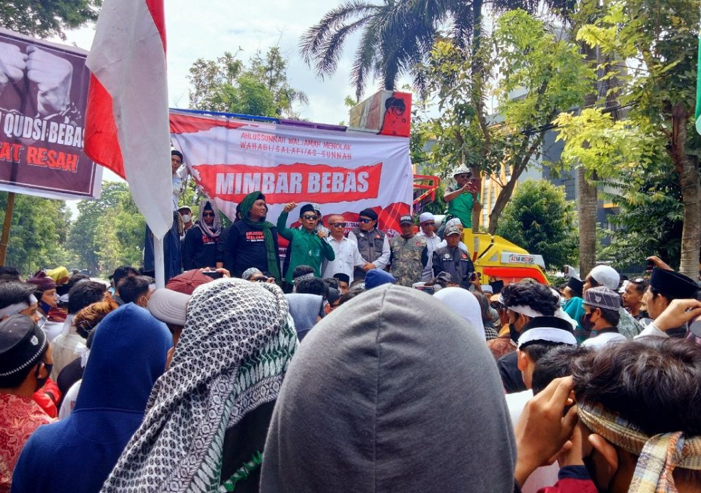 Lagi, Ribuan Massa ASWAJA Gelar Aksi Protes Ceramah Mizan - GenPI.co NTB