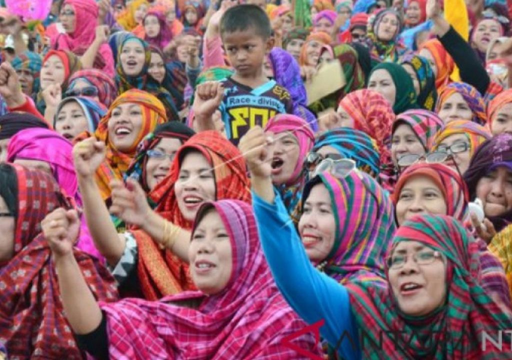 Baju Adat Rimpu Mbojo Bima, Simbol Pengaruh Islam - GenPI.co NTB