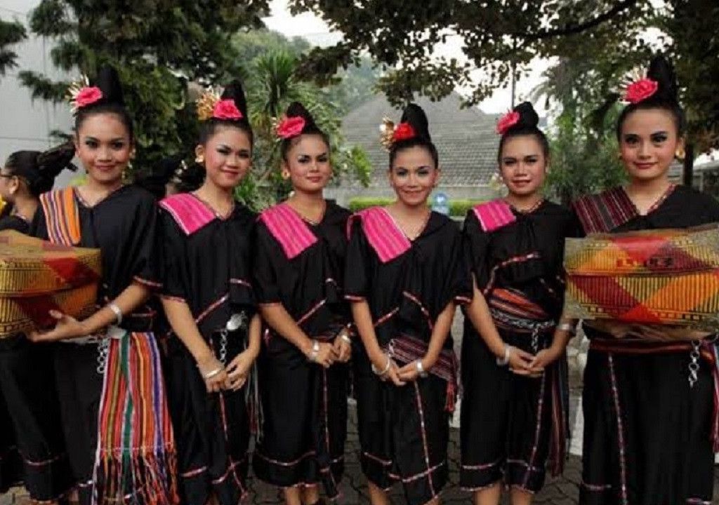 Mengenal Sekilas Baju Adat Lambung Khas Sasak Lombok - GenPI.co NTB