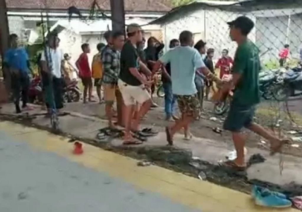 Astaga, Final Futsal di Lombok Timur Ricuh, Satu Luka Kena Parang - GenPI.co NTB