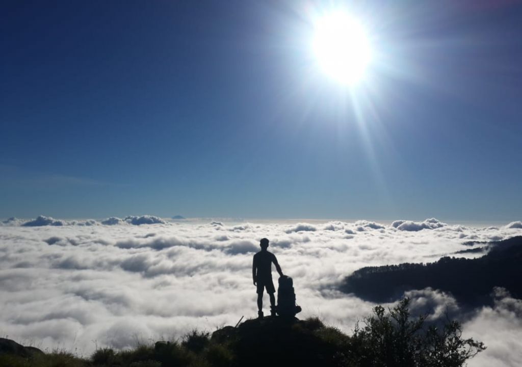 Menikmati Sunset di Ketinggian Gunung Kondo - GenPI.co NTB