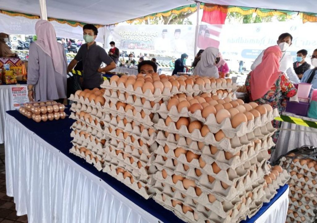 Jaga Stabilitas Harga, Telur dari Luar Kembali Masuk Mataram - GenPI.co NTB