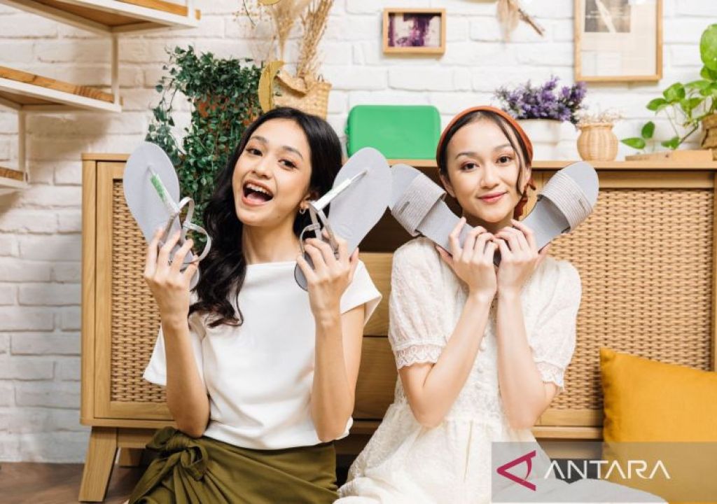 Pilihan Sandal Untuk Digunakan di Hari Raya Idul Fitri - GenPI.co NTB
