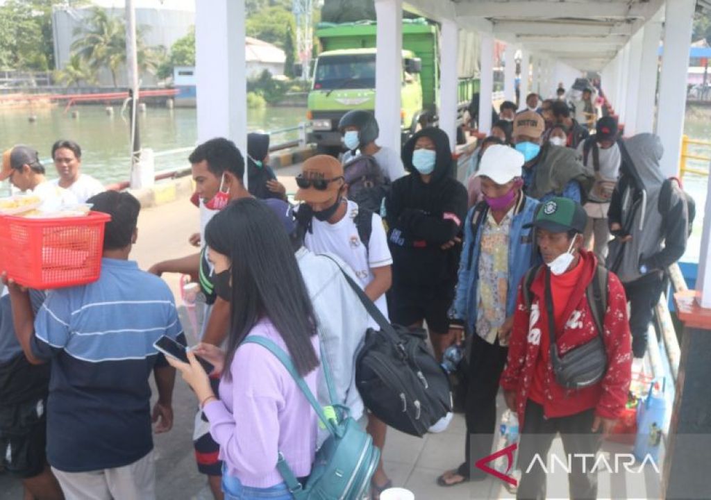 Kapal Rute Lombok-Surabaya Dipenuhi dengan Pemudik - GenPI.co NTB