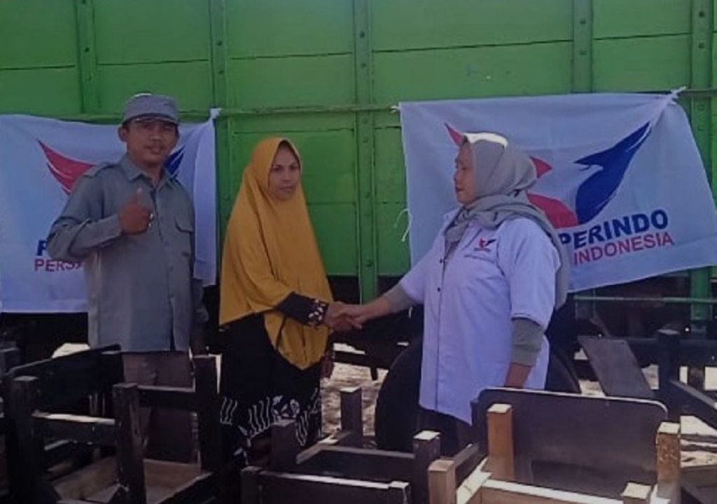 Perindo Lombok Utara Berikan 100 Paket Belajar untuk Ponpes - GenPI.co NTB