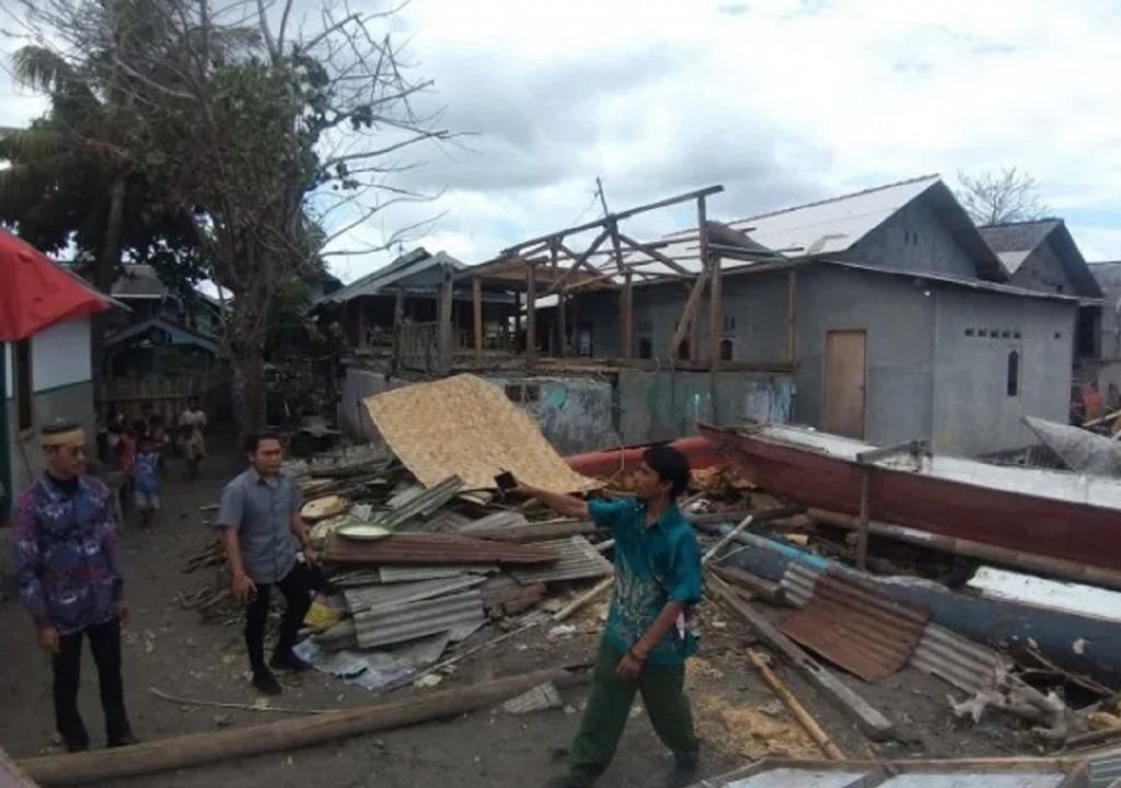 Ini Kerugian Akibat Angin Puting Beliung Lombok Timur - GenPI.co NTB