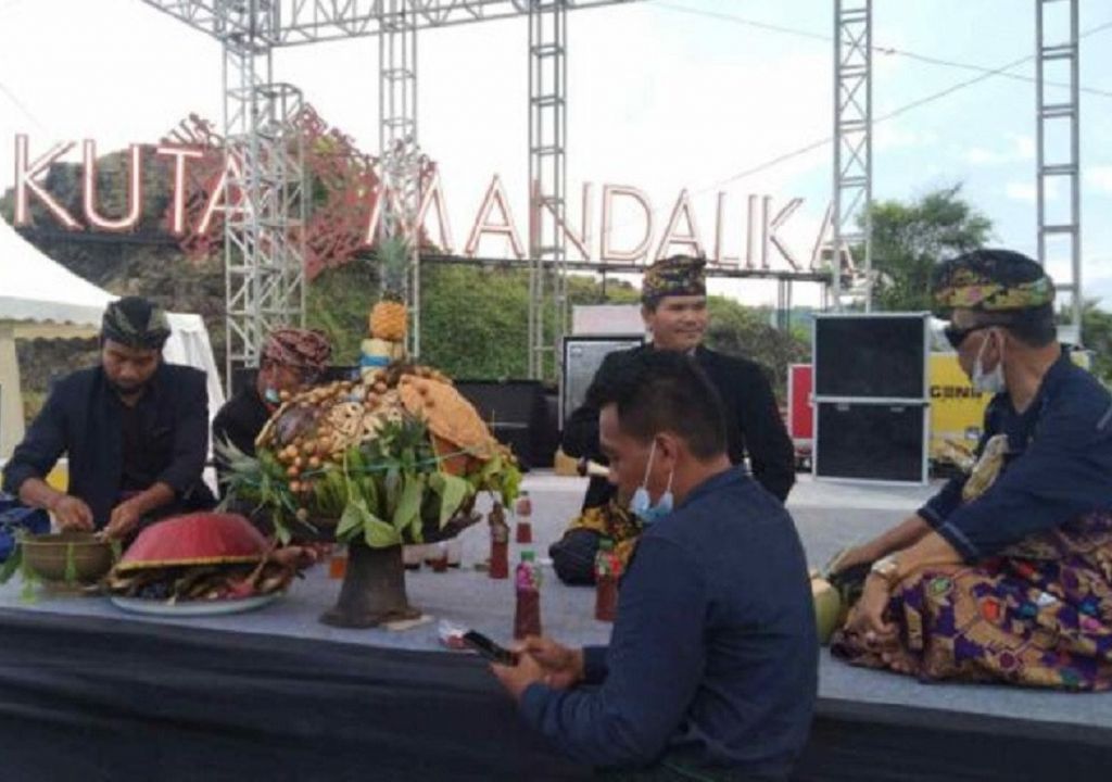 Makna Ritual Nede Rahayu Ayuning Jagat di Lombok - GenPI.co NTB