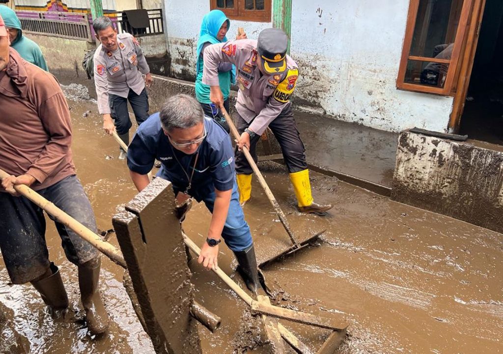Ringankan Beban, BRI salurkan Bantuan Bagi Korban Banjir Ijen Bondowoso - GenPI.co NTB