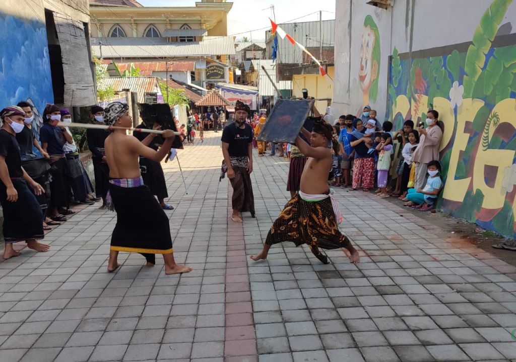 Masyarakat Butuh Sejarah Lengkap Peresean - GenPI.co NTB