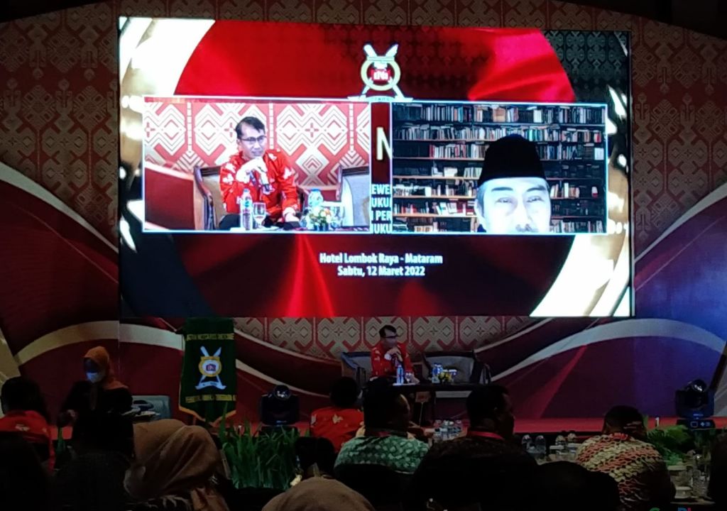 Ketelitian dan Keterampilan Harus Dimiliki Notaris - GenPI.co NTB