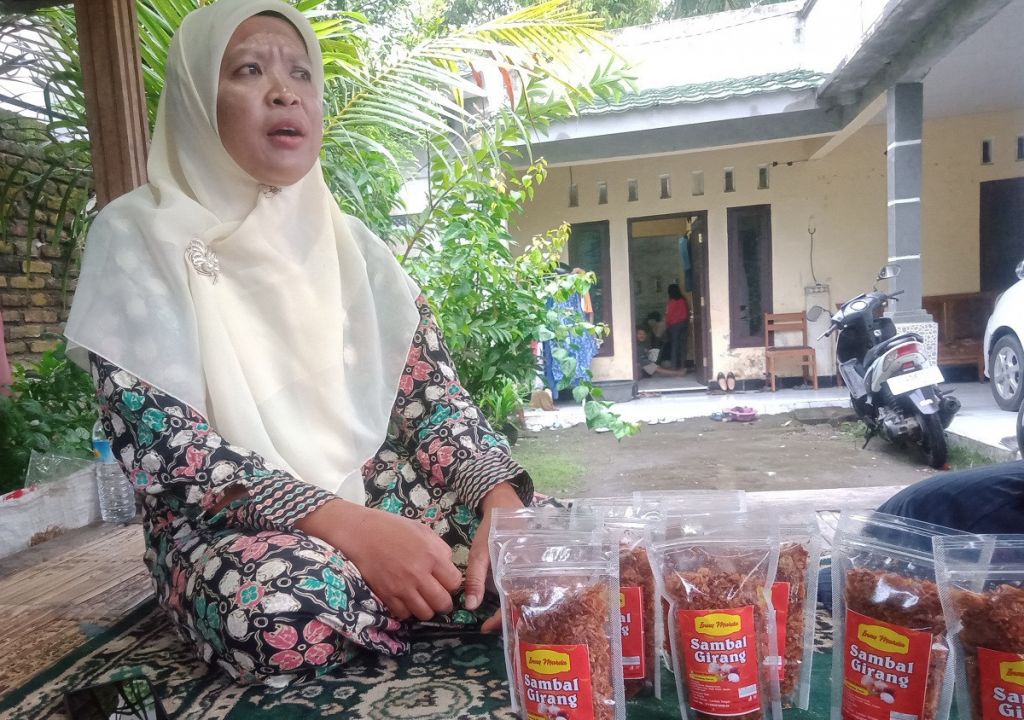 Cobain Sensasi Pedas Gurih Sambal Girang Inaq Marda - GenPI.co NTB