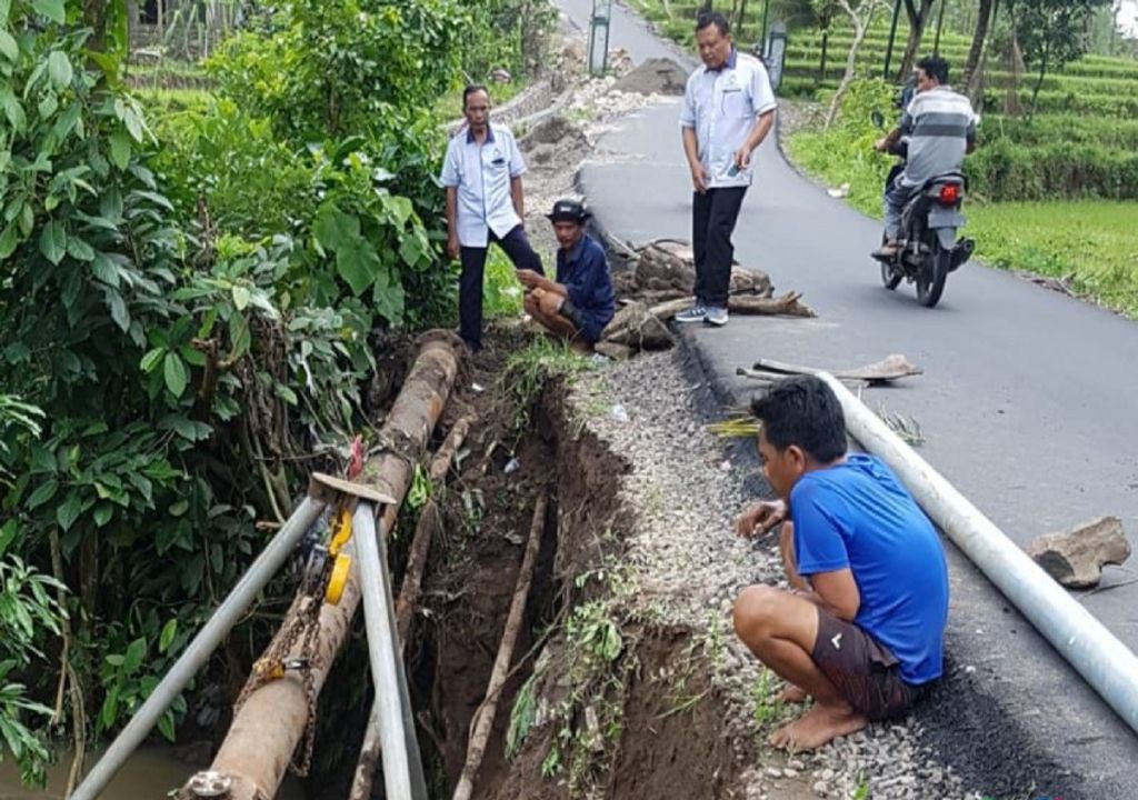 Pelanggan PDAM Lombok Tengah Sabar, Ada Perbaikan Pipa - GenPI.co NTB
