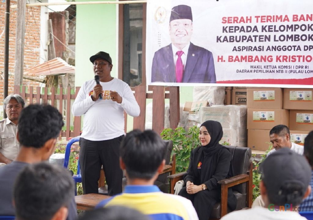HBK Serahkan Bantuan ke Petani Bawang Lombok Timur - GenPI.co NTB