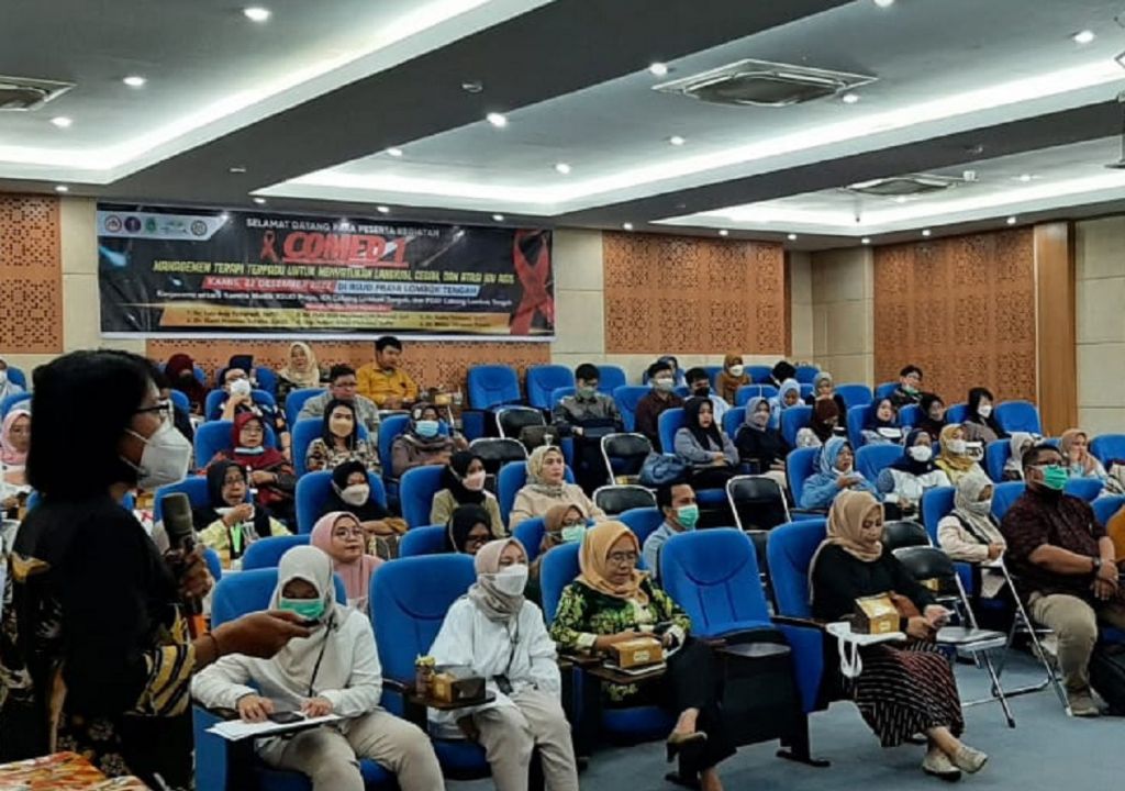 100 Dokter Kumpul di Lombok Tengah Bicara HIV AIDS - GenPI.co NTB