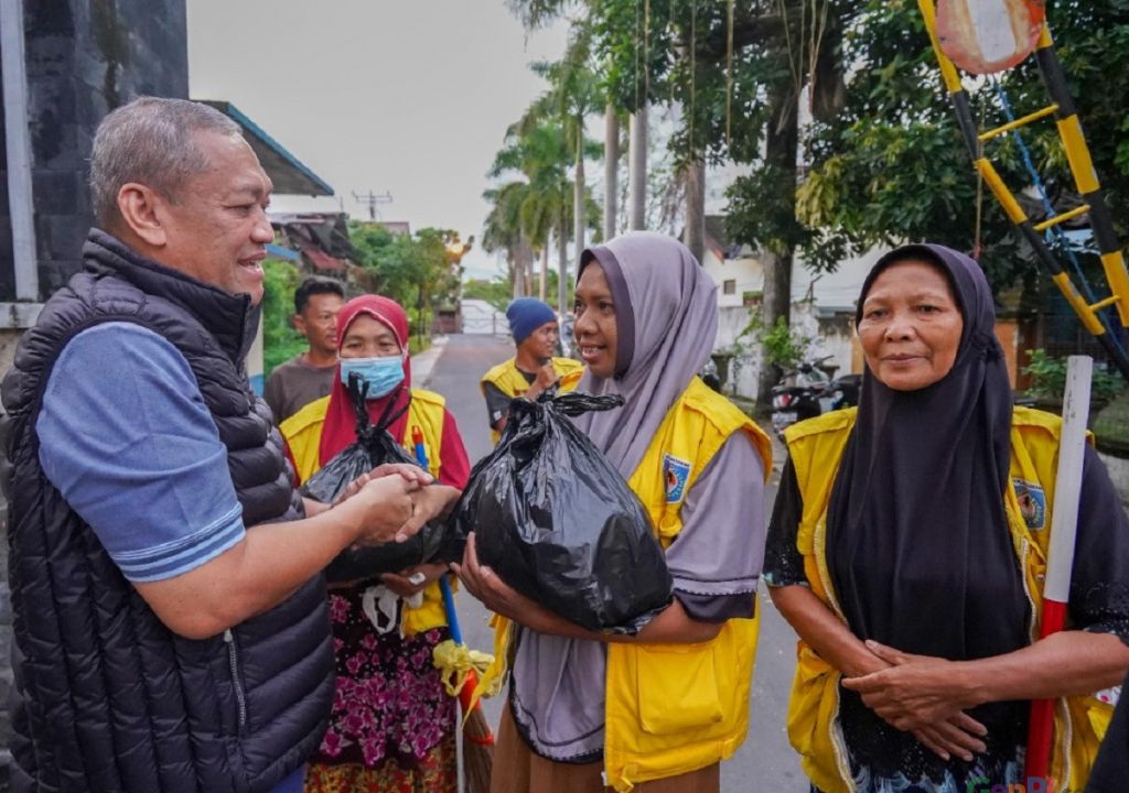HBK Bagikan Sembako di Mataram, Ini Sasarannya - GenPI.co NTB
