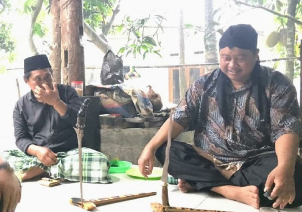 Mengenal Senggeger, Minyak Pelet Orang Lombok - GenPI.co NTB
