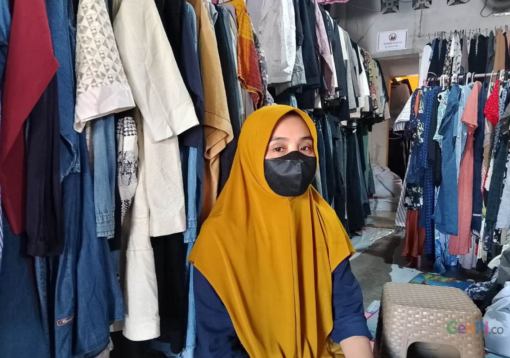 Kisah Sukses Pedagang Thrifting, Nining Dapat Omzet Rp 50 Juta Sebulan - GenPI.co NTB