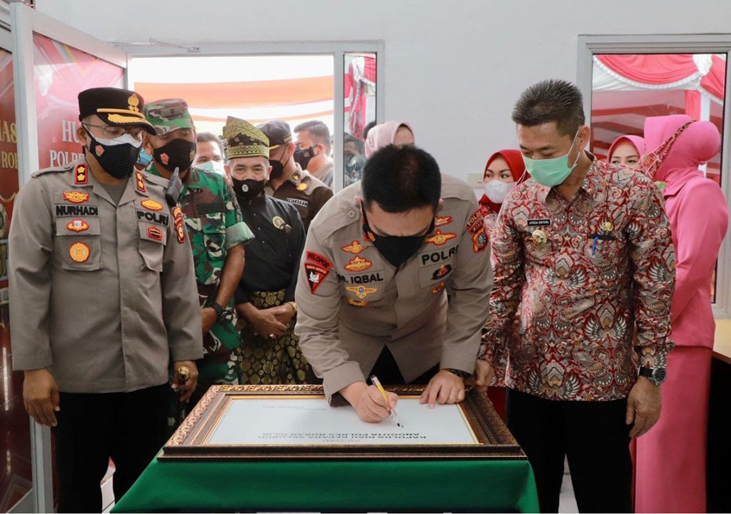 Kapolda Riau Mohammad Iqbal Kagum, Puji Nurhadi Habis-habisan - GenPI.co RIAU