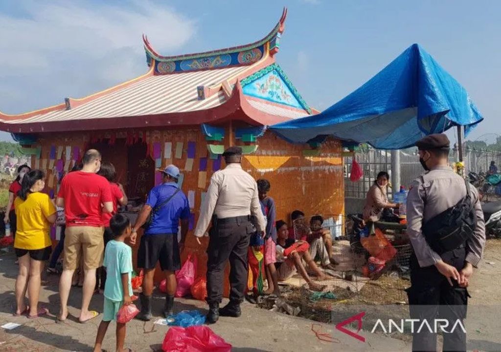 Polisi Polres Kepulauan Meranti Turun, Warga Tionghoa Aman - GenPI.co RIAU