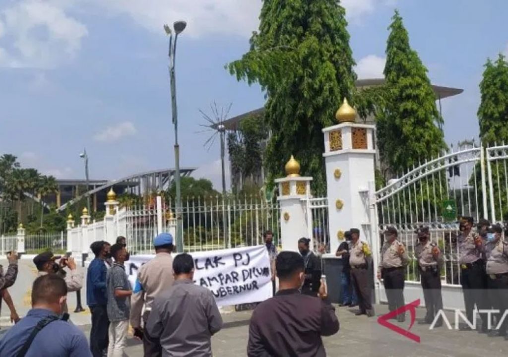 Diduga Terlibat Korupsi, Kamsol Ditolak Jadi Pj Bupati Kampar - GenPI.co RIAU