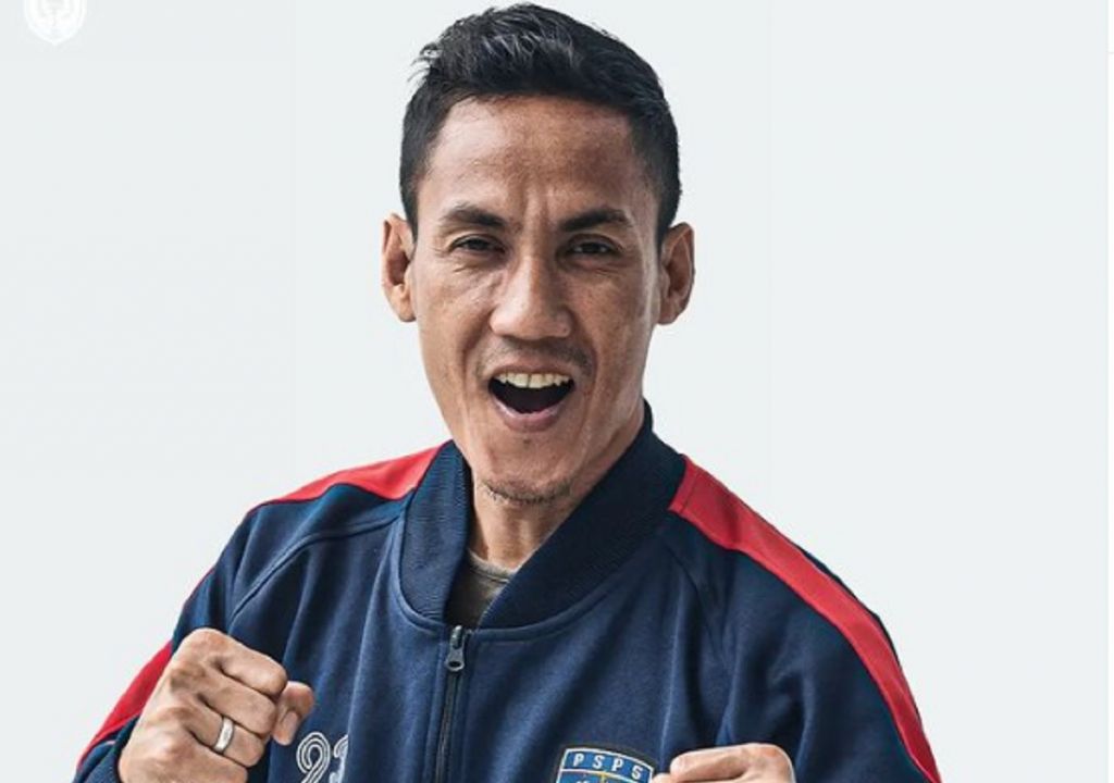Mantan Pemain Bintang PSPS Riau Jadi Asisten Pelatih - GenPI.co RIAU