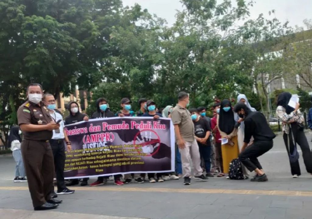 Mahasiswa Peduli Riau Dukung Kejati Usut Kasus Ini - GenPI.co RIAU