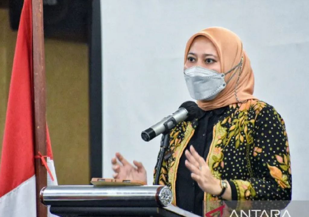 Bupati Inhu Rezita Meylani Termuda se-Indonesia - GenPI.co RIAU