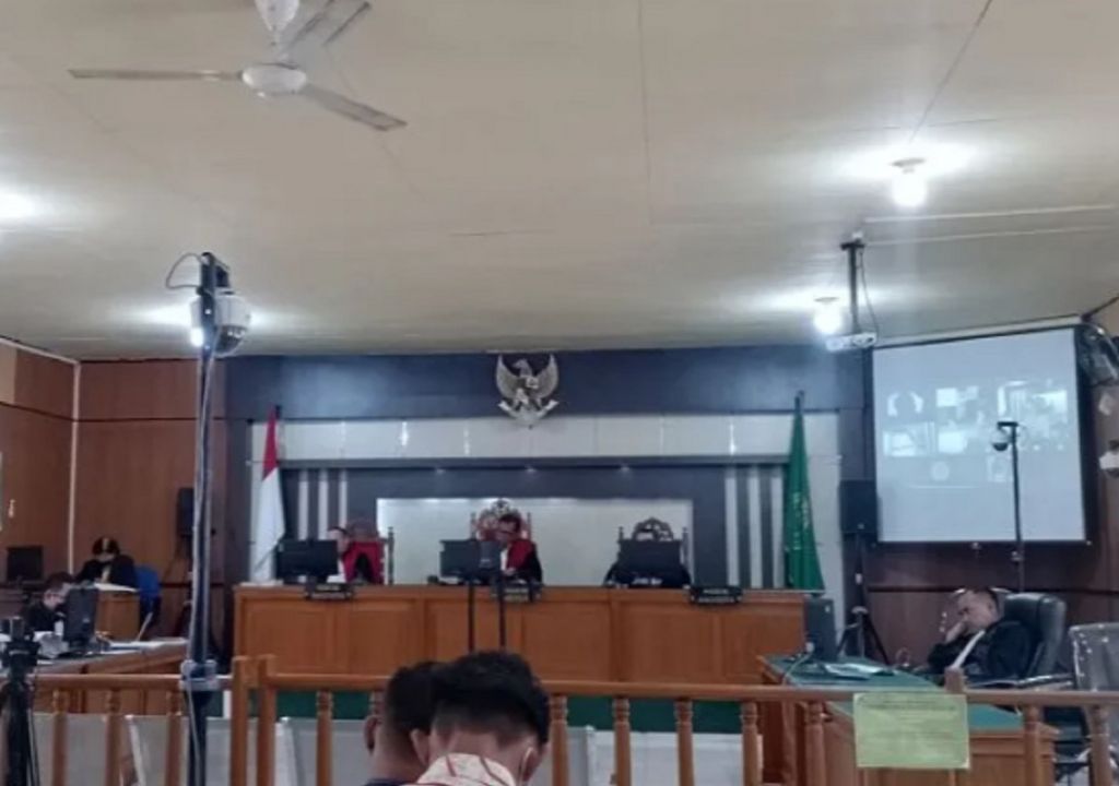 JPU Tuntut Mantan Gubernur Riau 2 Tahun Penjara - GenPI.co RIAU
