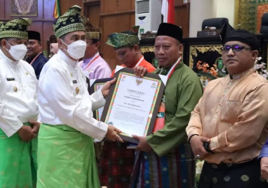 KH Imam Bulqin Ditetapkan Jadi Pahlawan Daerah Riau - GenPI.co RIAU