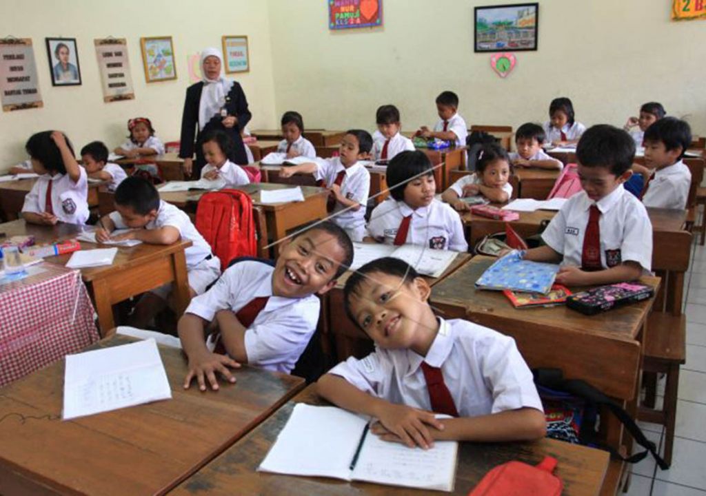 Top! Nih Terobosan Siak Tingkatkan Lama Usia Anak Bersekolah - GenPI.co RIAU