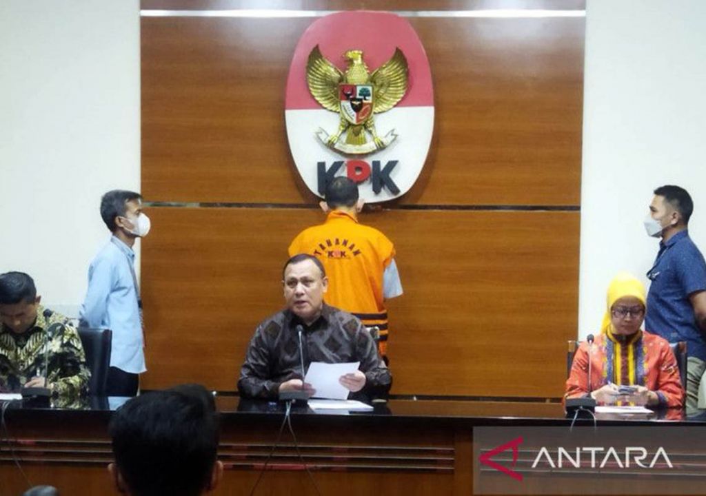 Kasus Suap, KPK Tetapkan Mantan Kepala BPN Riau Jadi Tersangka - GenPI.co RIAU
