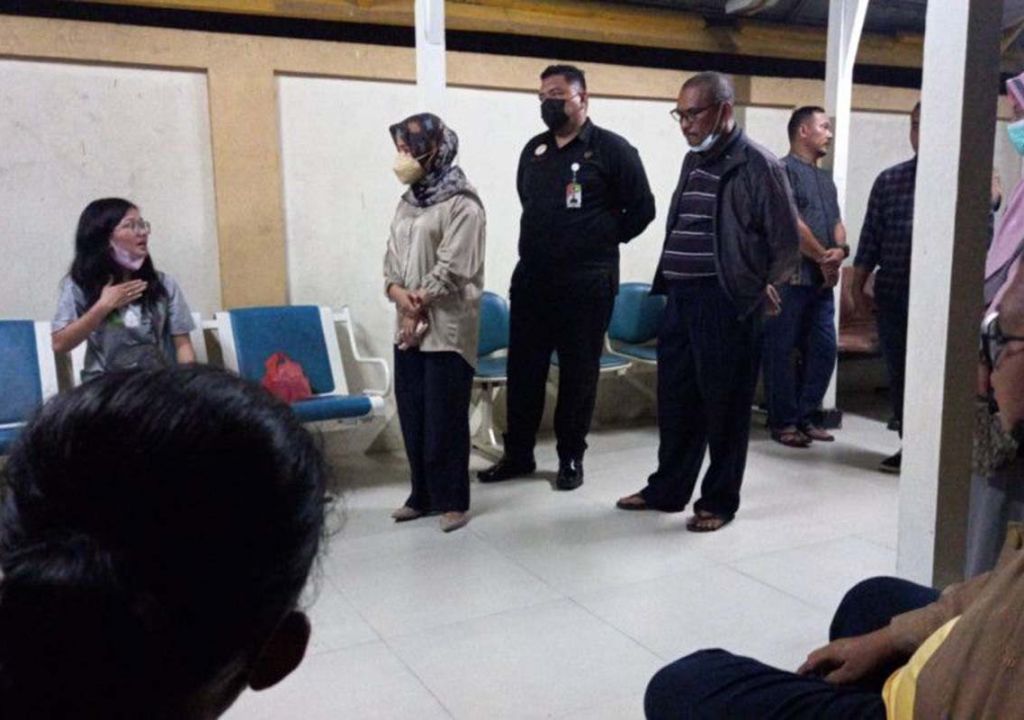 Keluarga Pasien Mengamuk, Pelayanan RSUD Arifin Achmad Dikeluhkan - GenPI.co RIAU